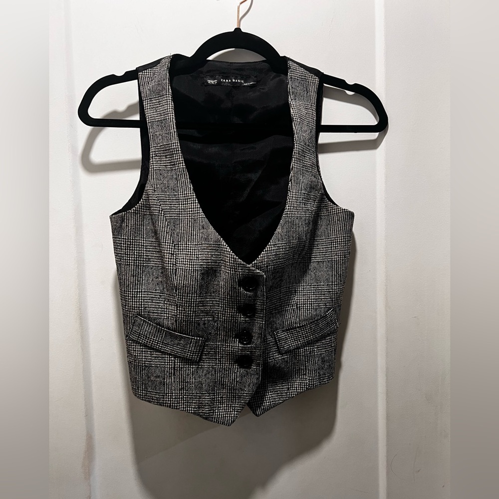 Zara vest. Size XS